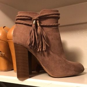Ankle boots